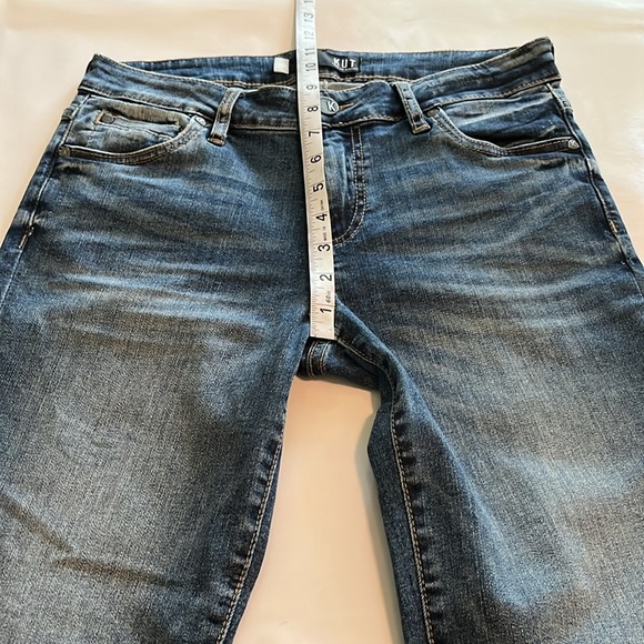 Kut From The Kloth Catherine Boyfriend Mid Rise Size 2 - Picture 6 of 16